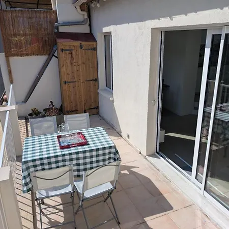 2br With Quiet Terrace In The Center Apartment Marseille