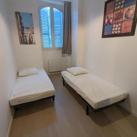 2br With Quiet Terrace In The Center * Marseille